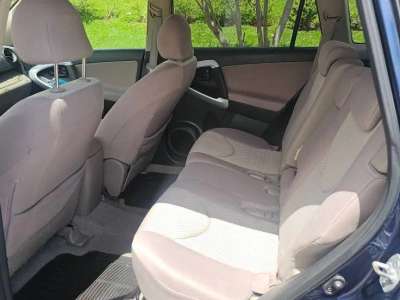 Toyota RAV4 - Image 11