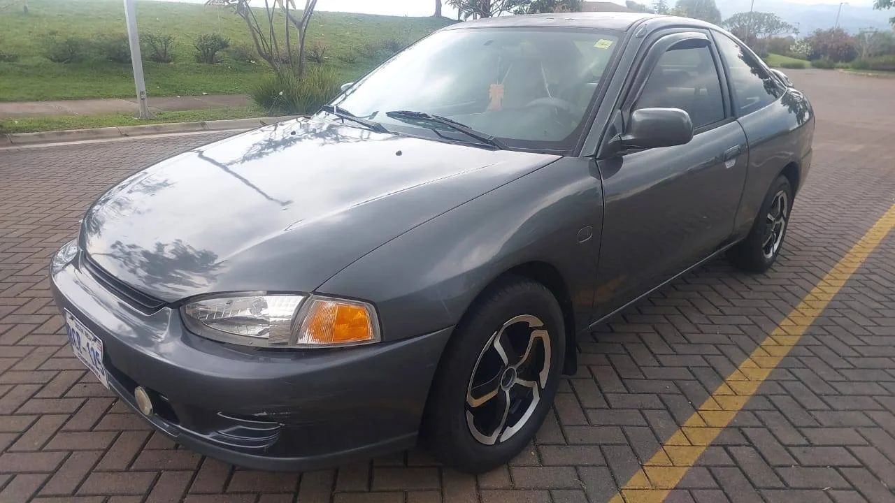 Mitsubishi Mirage - Image 4