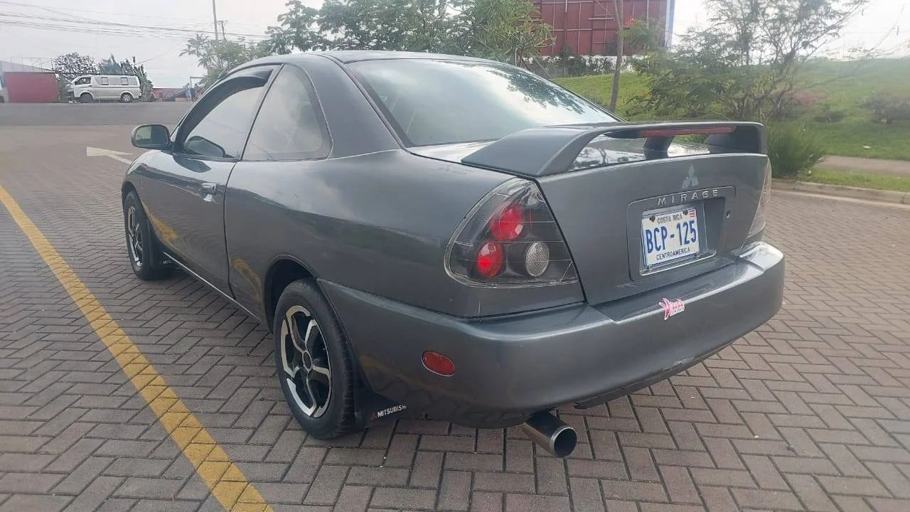 Mitsubishi Mirage - Image 8