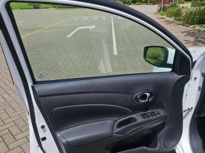 Nissan Versa - Image 2