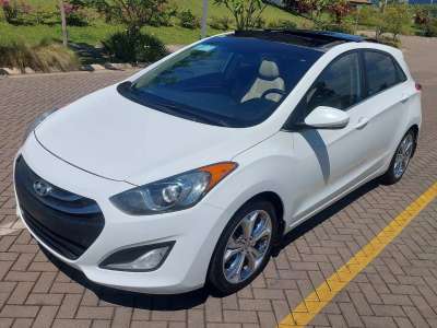 Hyundai Elantra GT - Image 2