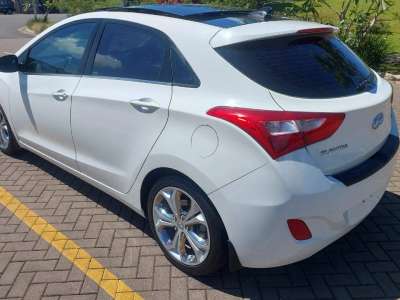 Hyundai Elantra GT - Image 4