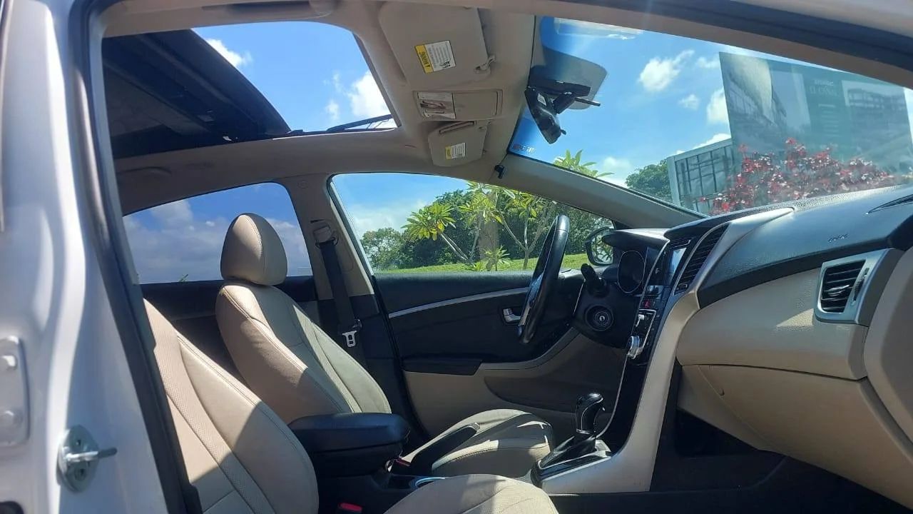 Hyundai Elantra GT - Image 5