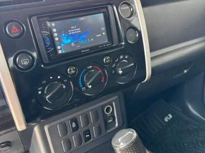 Toyota FJ Cruiser - Image 4