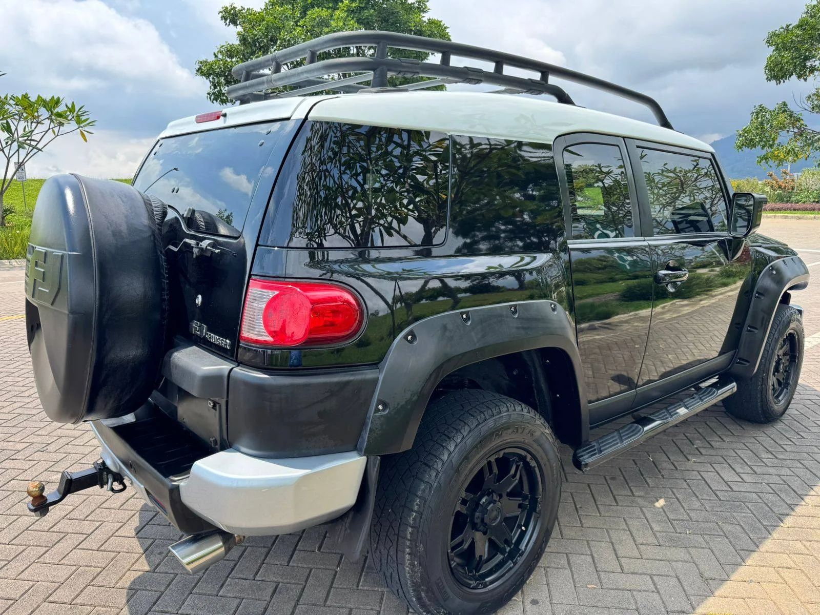 Toyota FJ Cruiser - Image 5