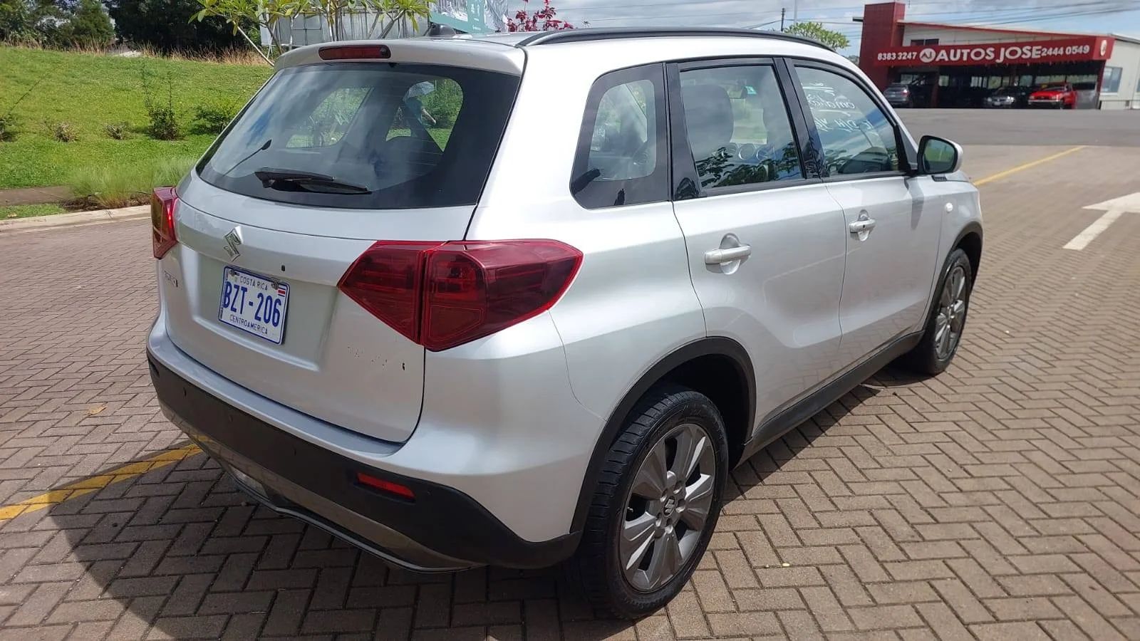 Suzuki Vitara - Image 3