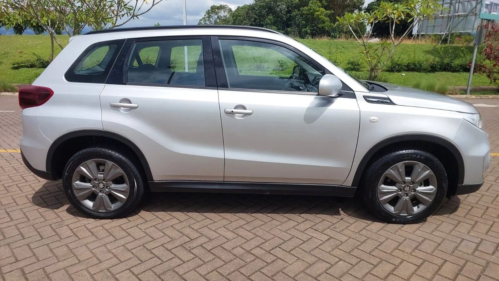 Suzuki Vitara - Image 4