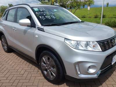 Suzuki Vitara - Image 5