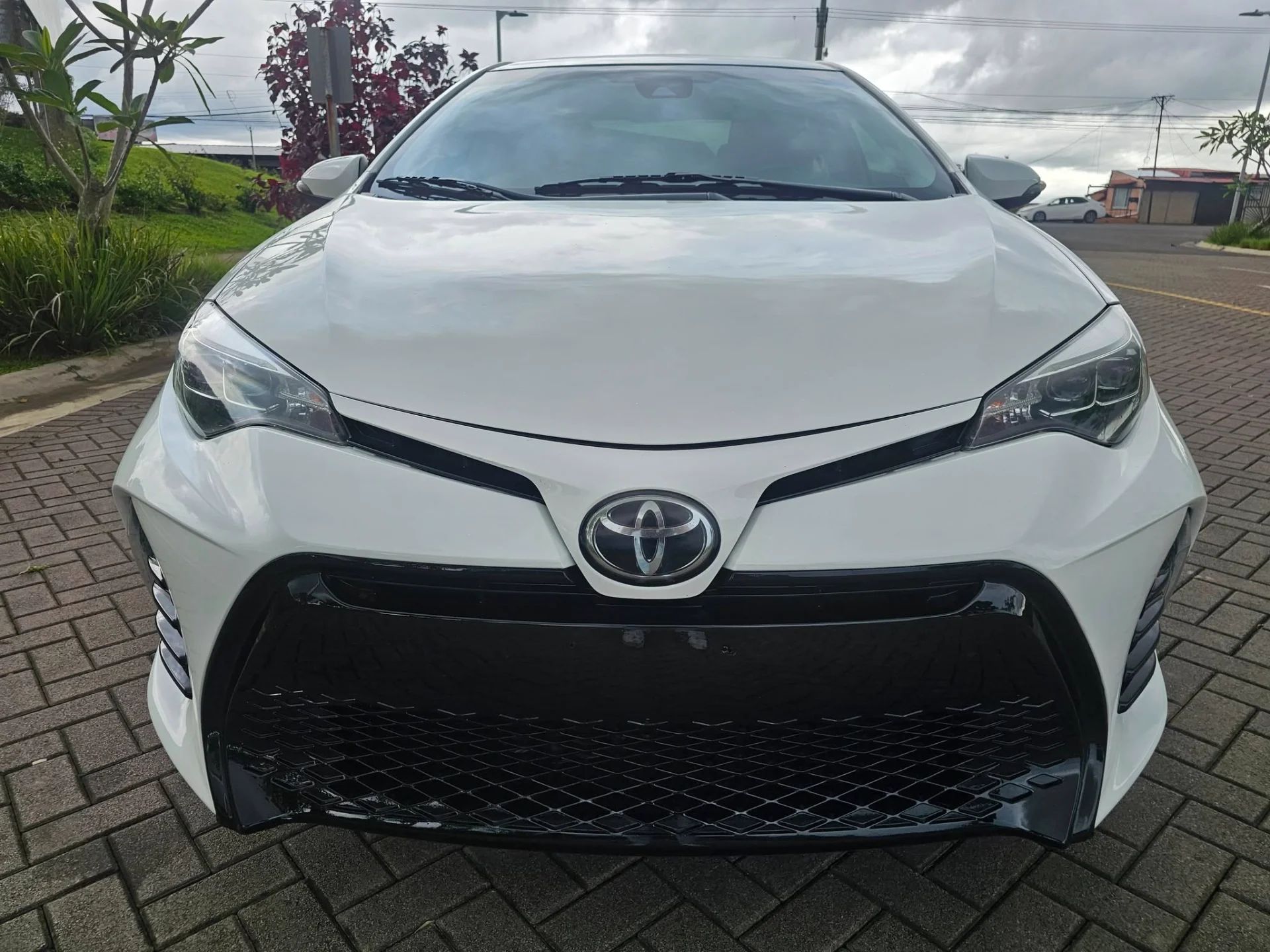 Toyota Corolla - Image 1