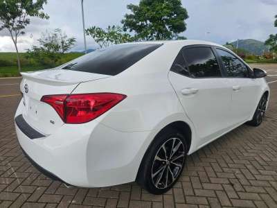 Toyota Corolla - Image 6