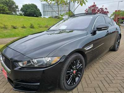 Jaguar XE 25T - Image 4