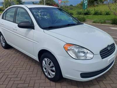 Hyundai Accent - Image 7