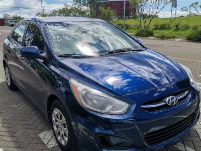 Hyundai Accent - Image 4