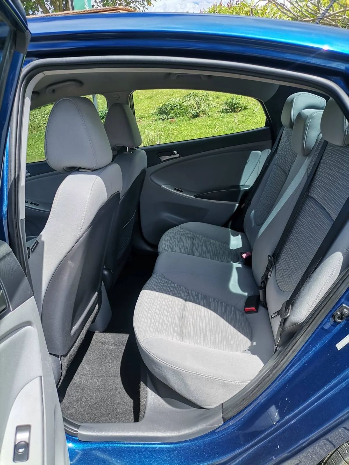 Hyundai Accent - Image 5