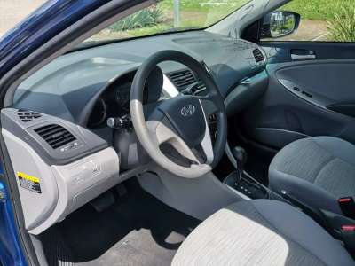 Hyundai Accent - Image 10