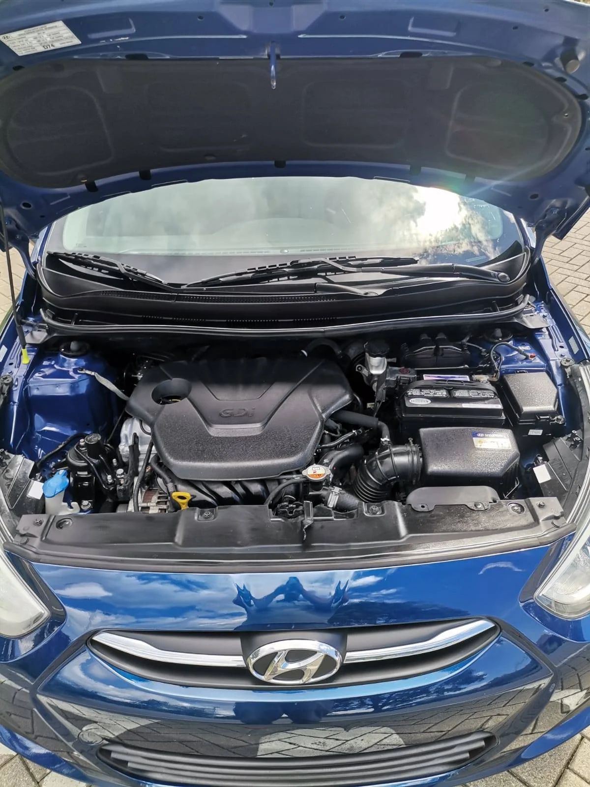 Hyundai Accent - Image 12