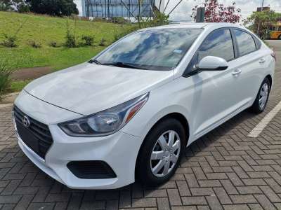 Hyundai Accent - Image 10