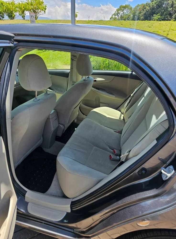 Toyota Corolla - Image 6