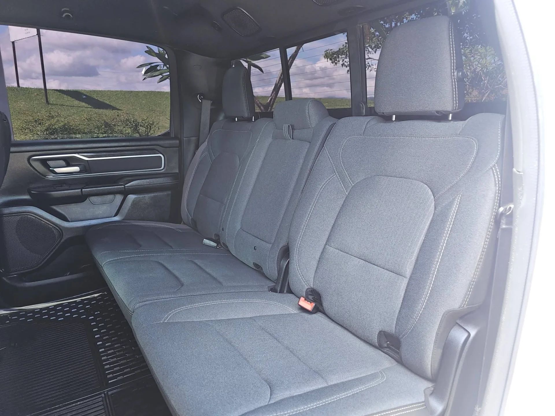 Dodge Ram 1500 - Image 6