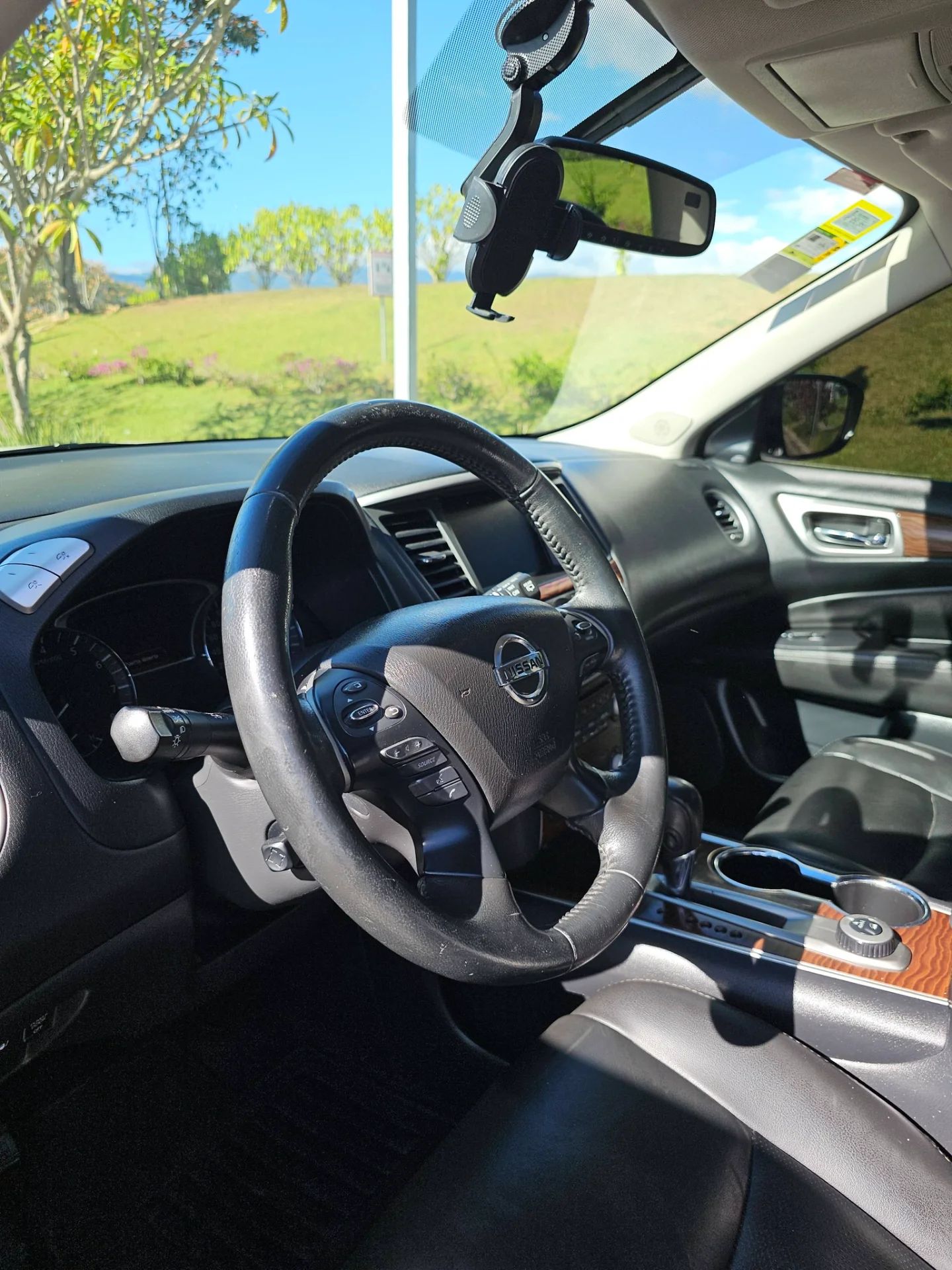 Nissan Pathfinder - Image 10