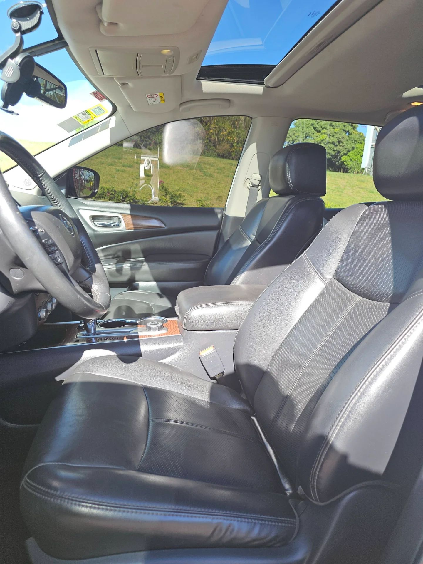 Nissan Pathfinder - Image 11