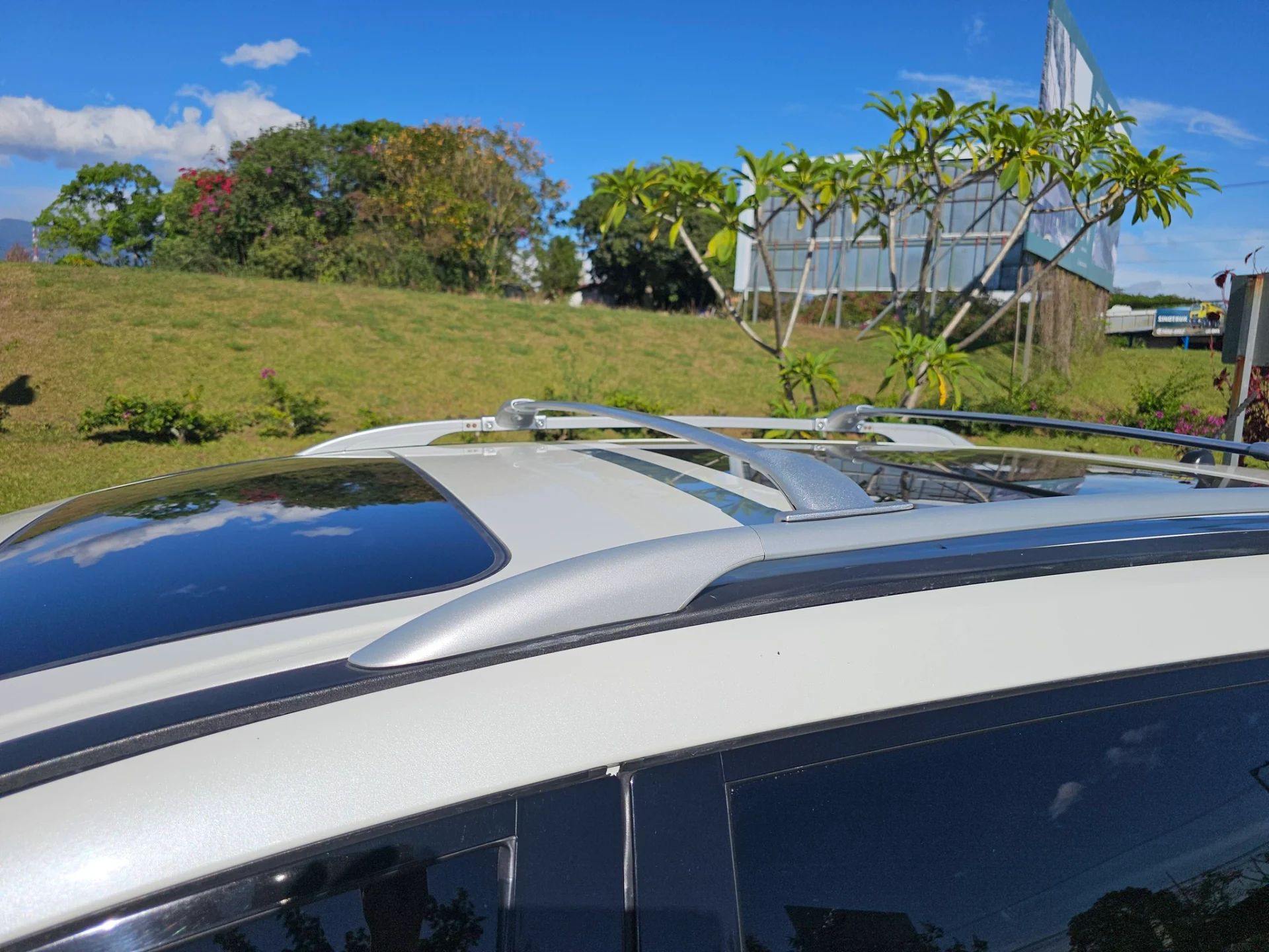 Nissan Pathfinder - Image 12