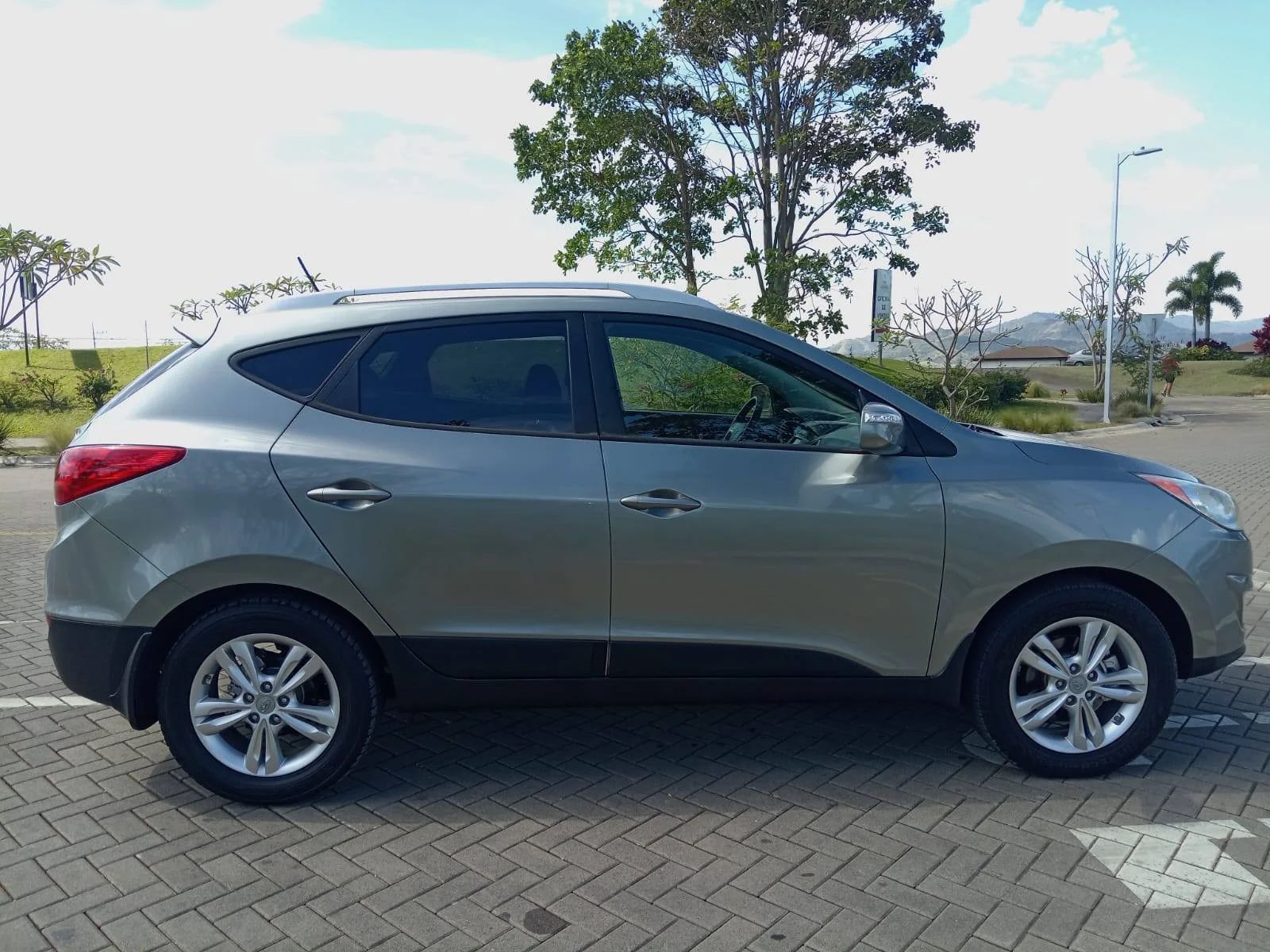 Hyundai Tucson - Image 9