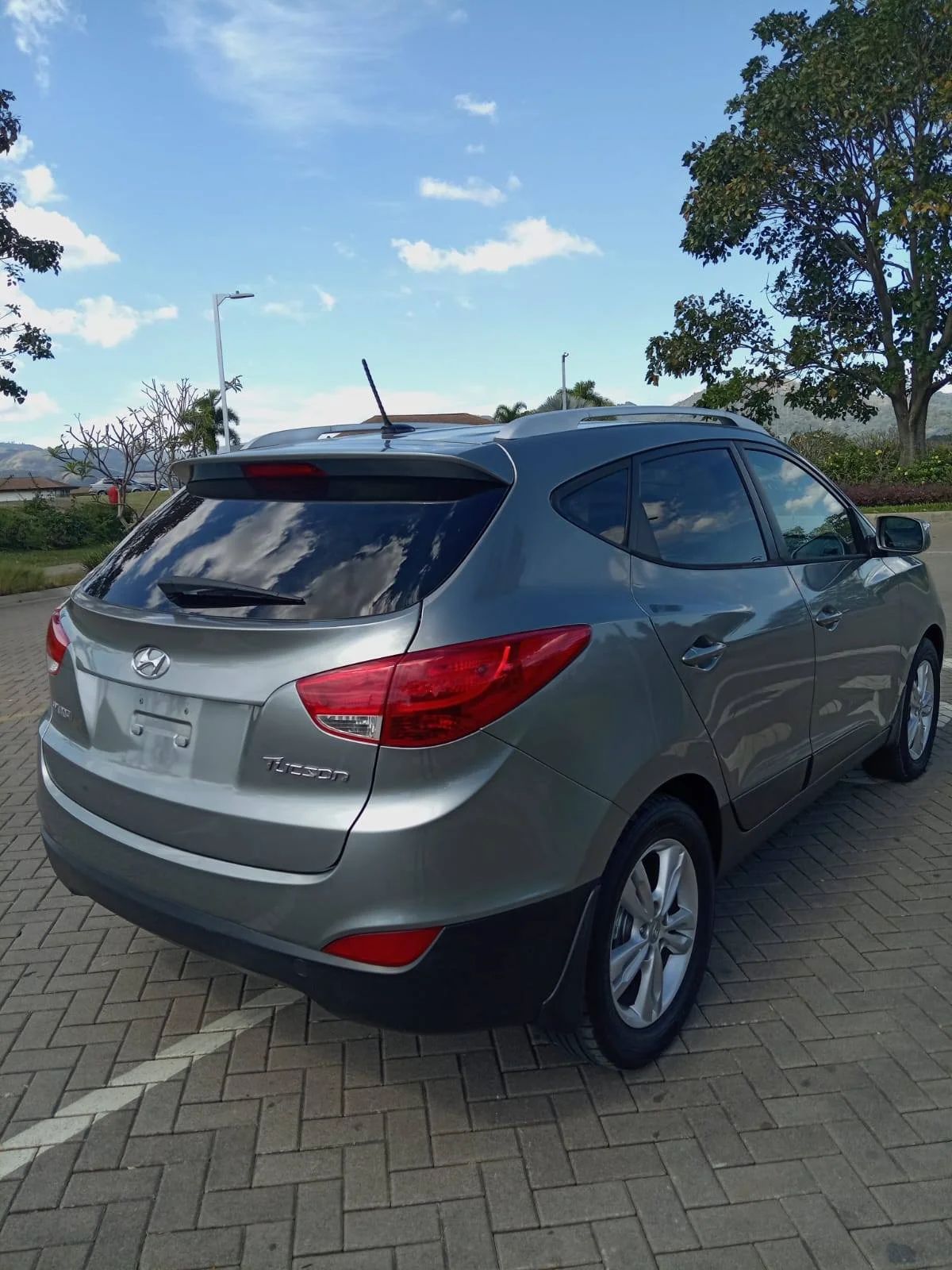 Hyundai Tucson - Image 10