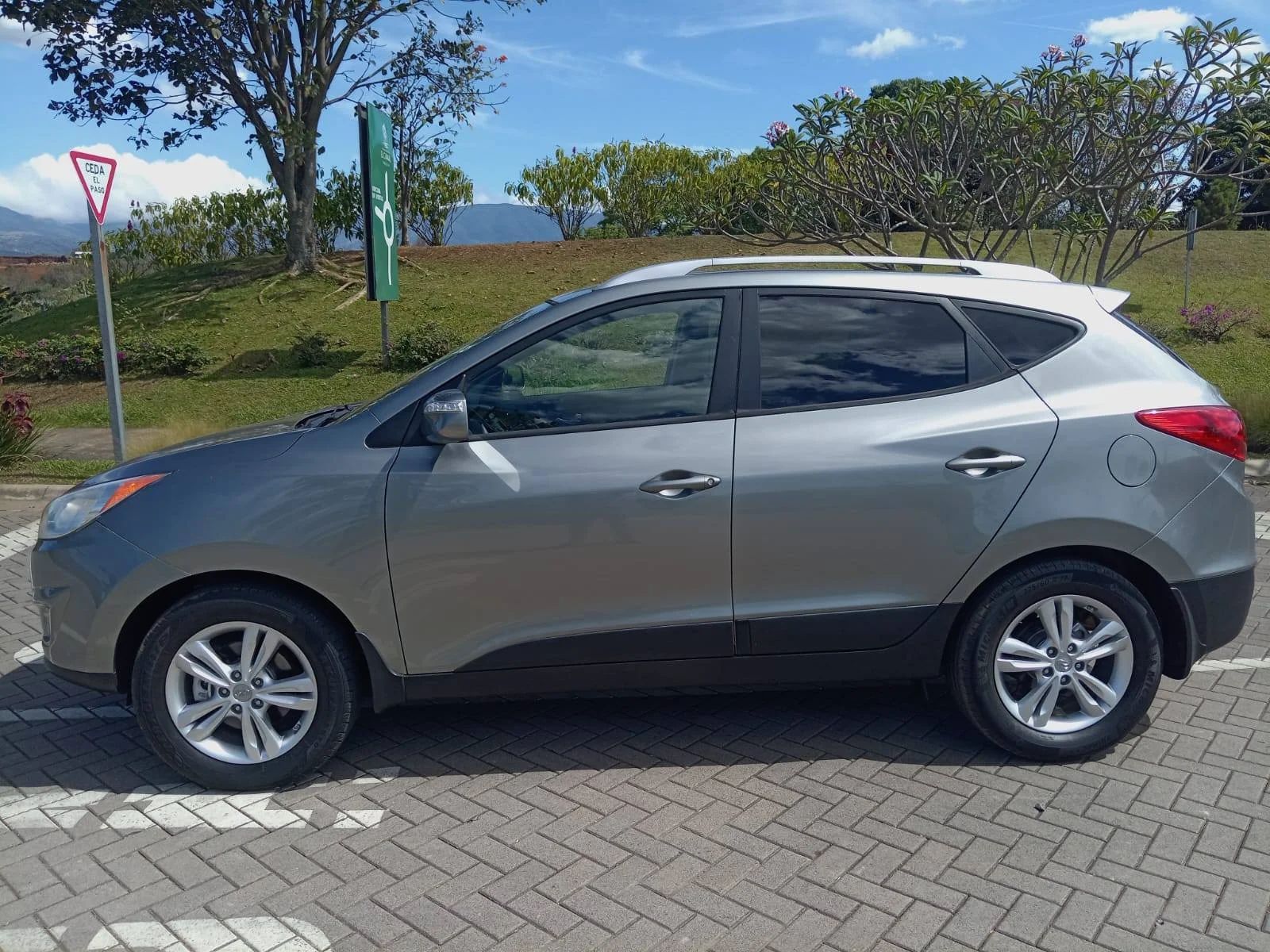 Hyundai Tucson - Image 11