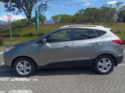 Hyundai Tucson - Image 11