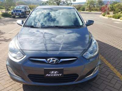 Hyundai Accent - Image 1