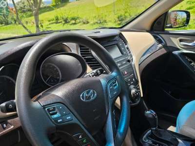 Hyundai Santa Fe - Image 2