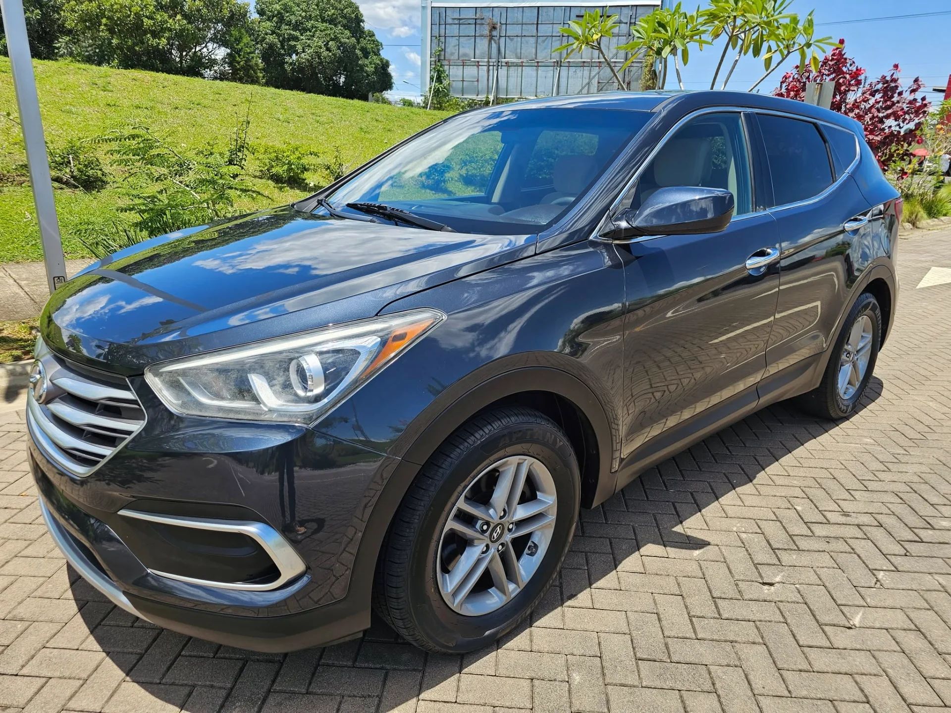 Hyundai Santa Fe - Image 5