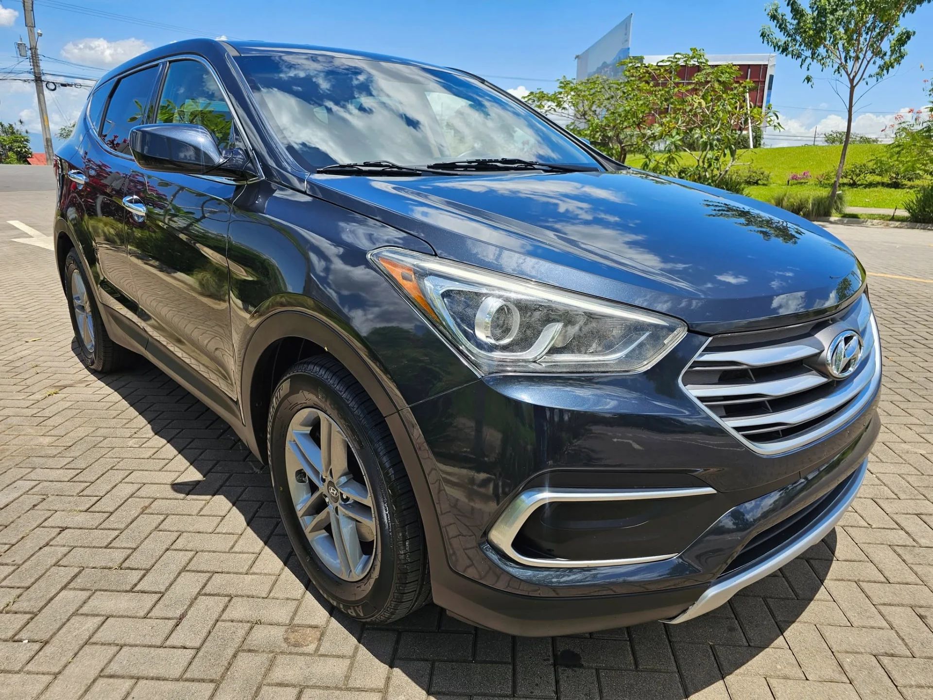 Hyundai Santa Fe - Image 6