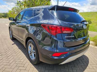 Hyundai Santa Fe - Image 8