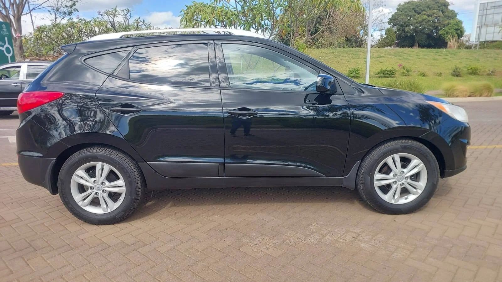 Hyundai Tucson - Image 2