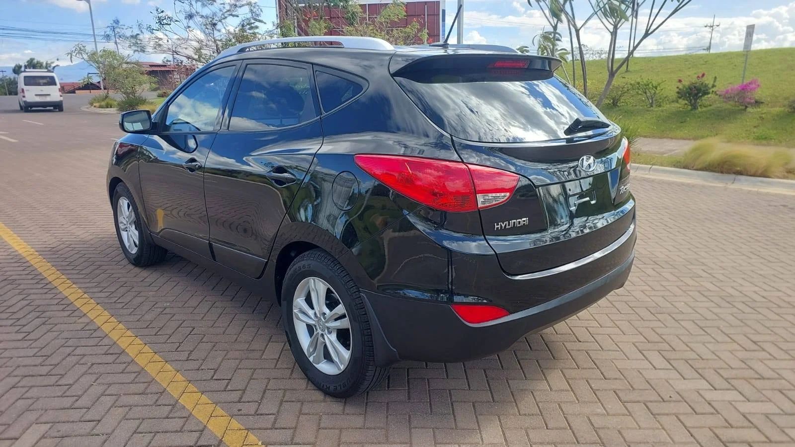 Hyundai Tucson - Image 3