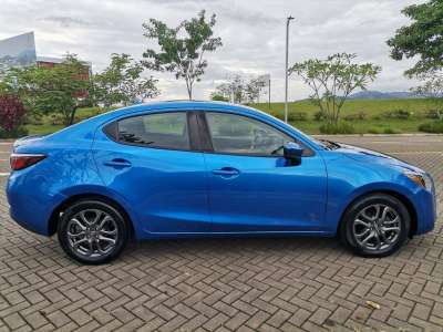 Toyota Yaris - Image 5