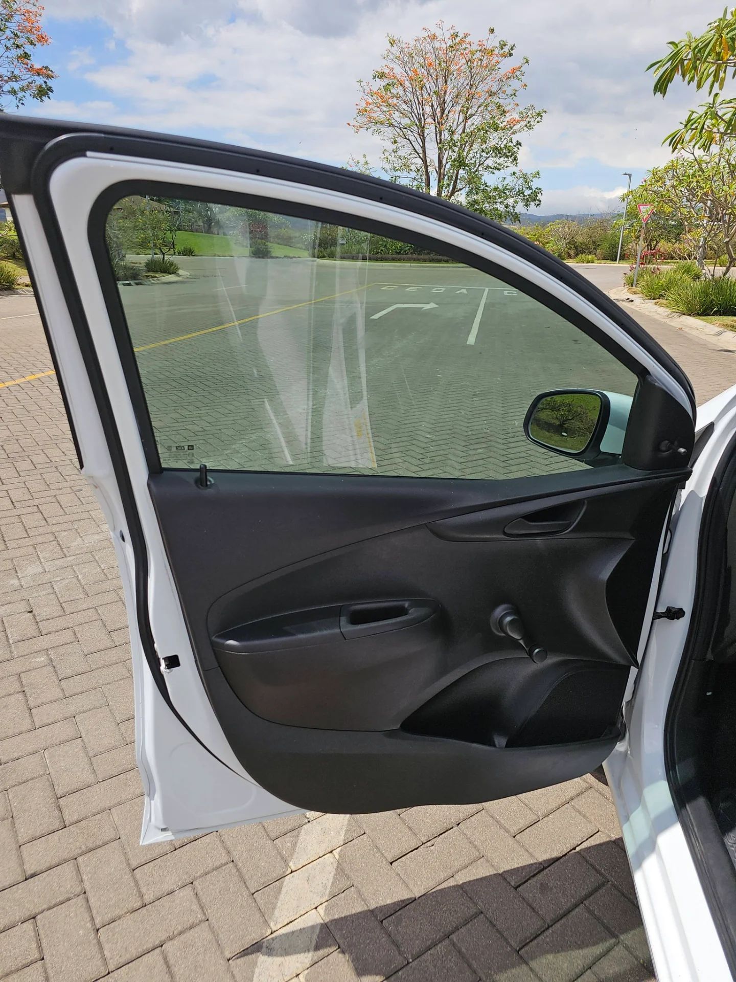 Chevrolet Spark - Image 2