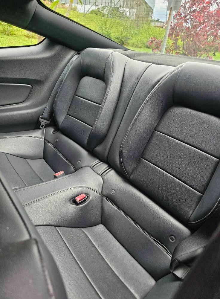 Ford Mustang GT - Image 13