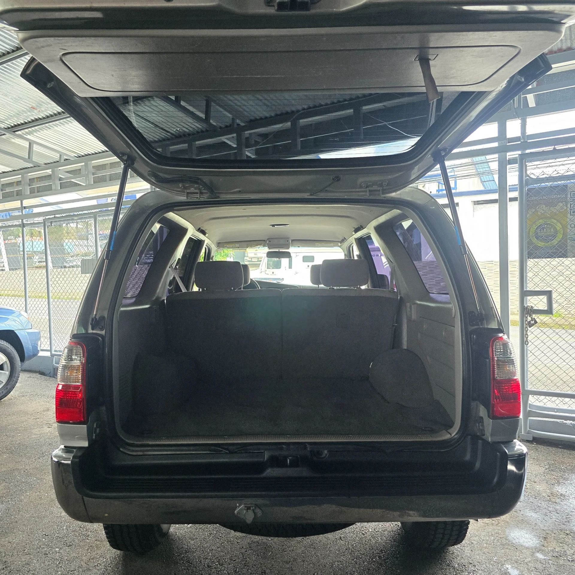 Toyota 4Runner - Image 12