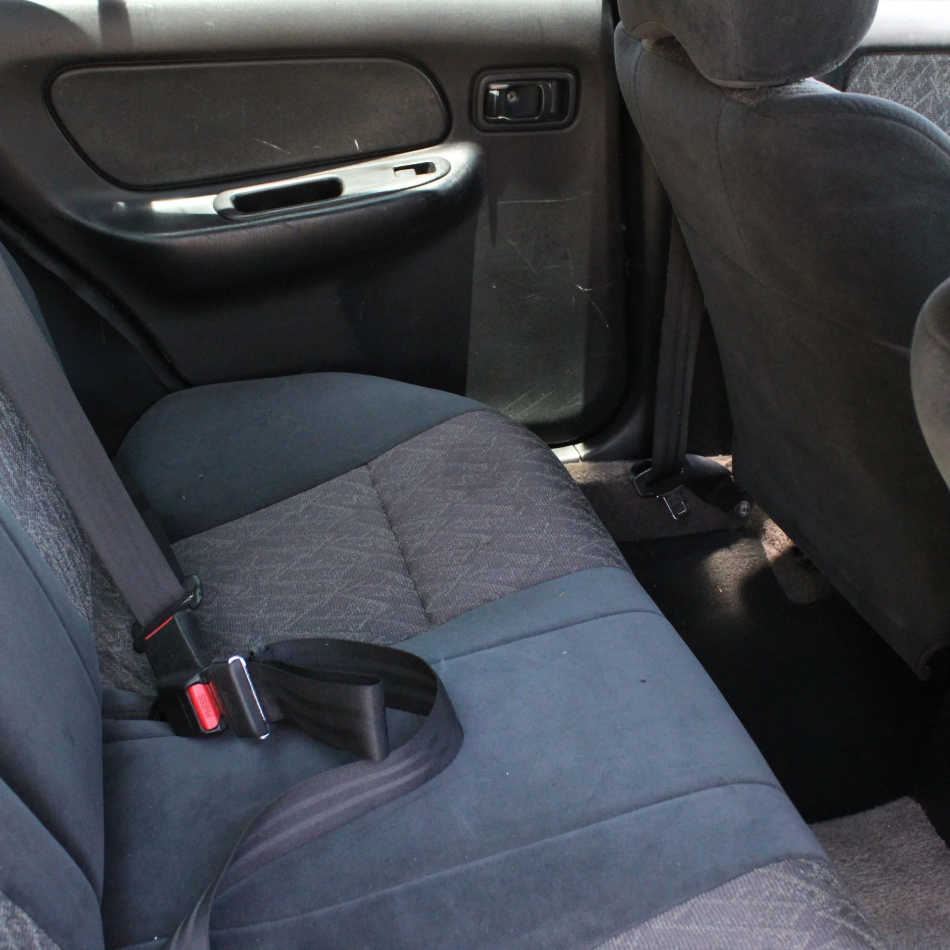 Nissan Sentra - Image 10