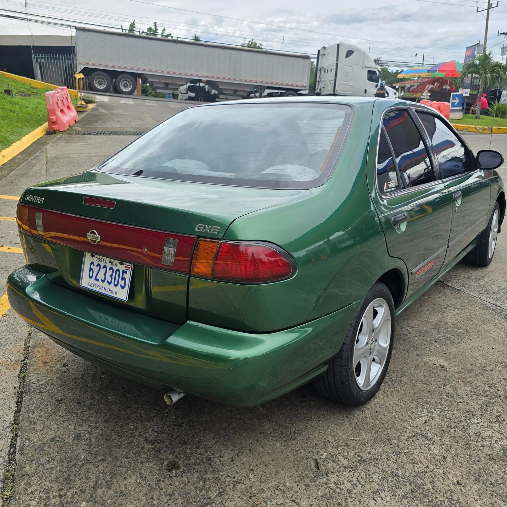 Nissan Sentra - Image 2