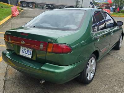 Nissan Sentra - Image 2