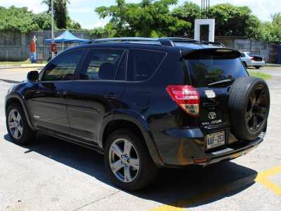 Toyota RAV4 - Image 6