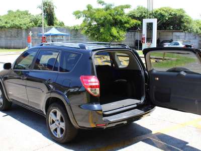 Toyota RAV4 - Image 9