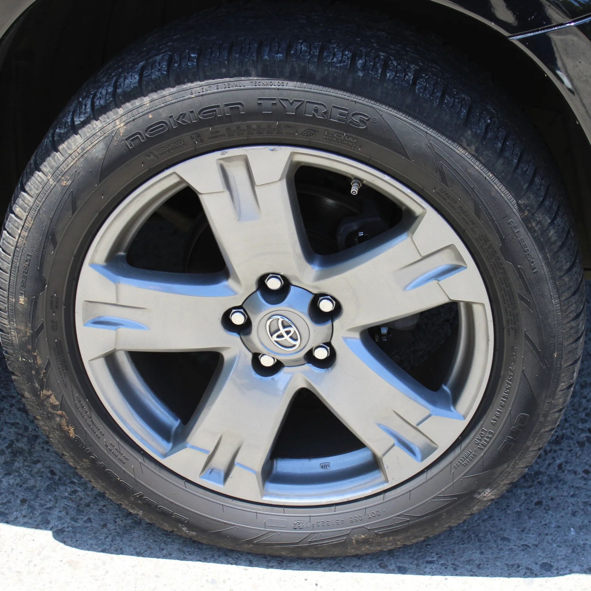 Toyota RAV4 - Image 11