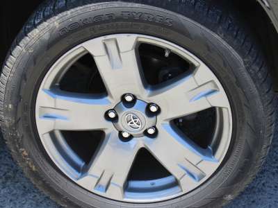 Toyota RAV4 - Image 11