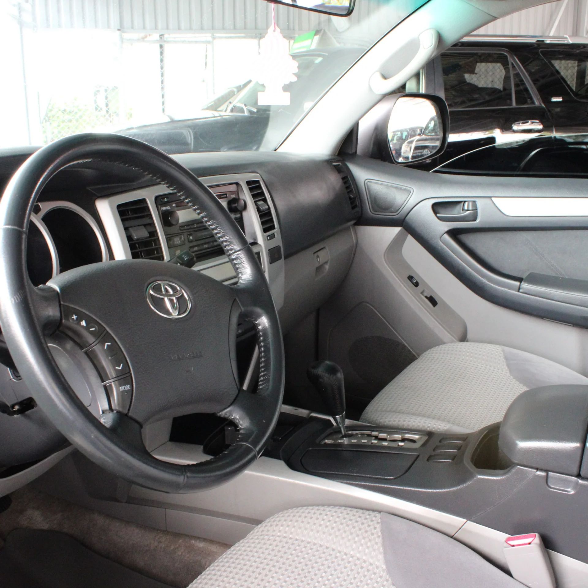 Toyota 4Runner - Image 8