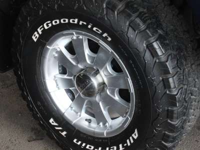 Toyota Tacoma - Image 9